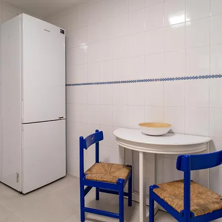 Apartment Gorgeous In Fuengirola